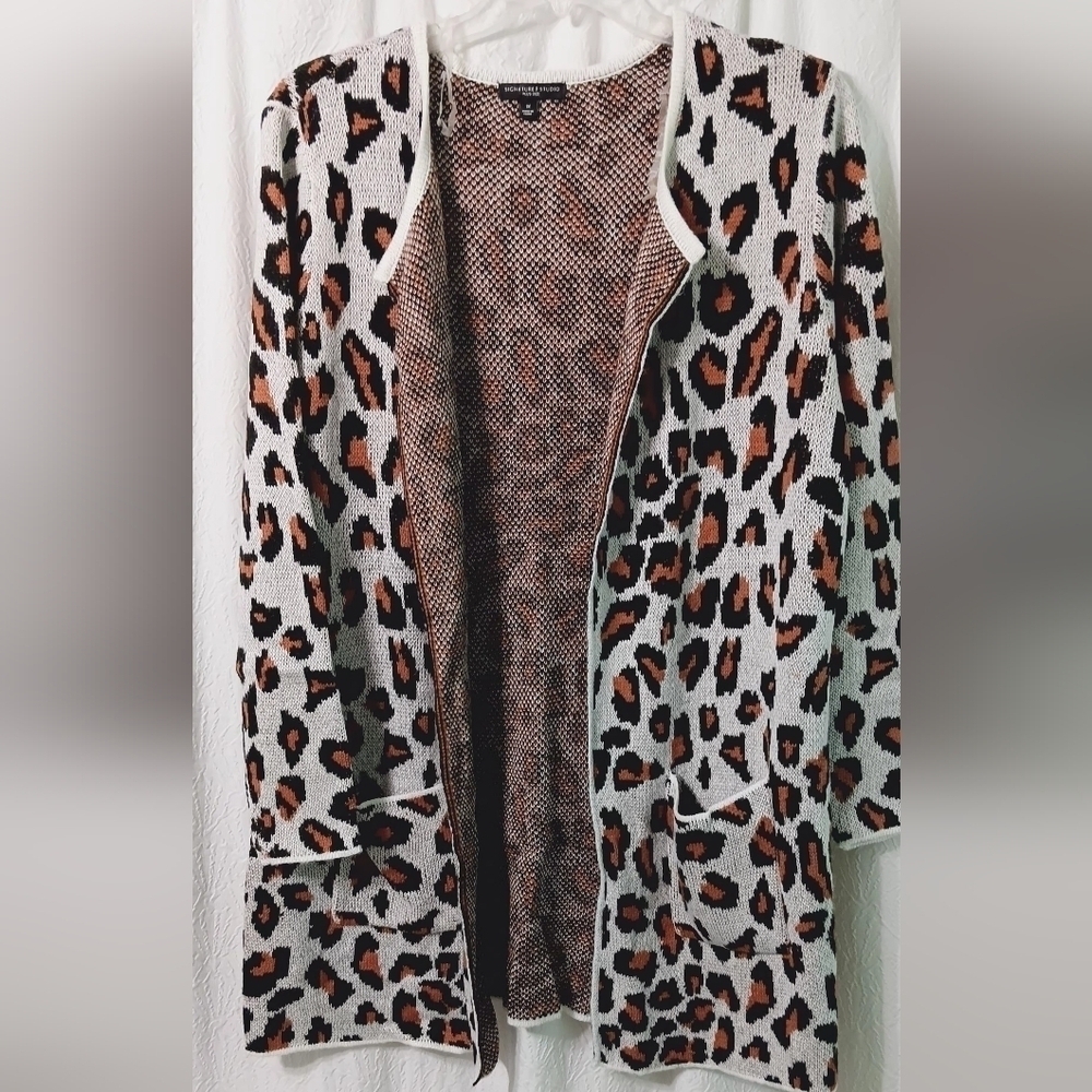 SIGNATURE STUDIO GRAY ANIMAL PRINT LONG-SLEEVE CARDIGAN SIZE XL